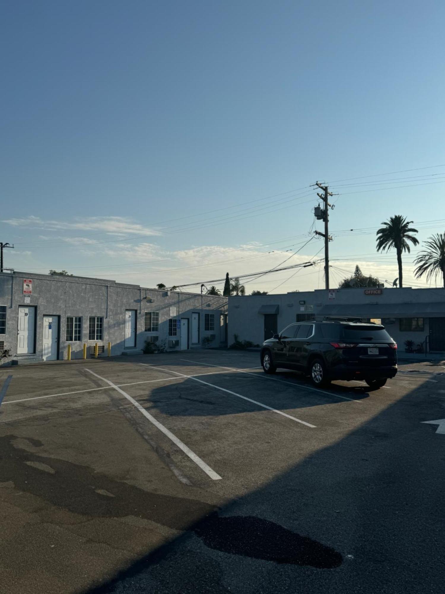Monterey Motel Long Beach Exterior photo